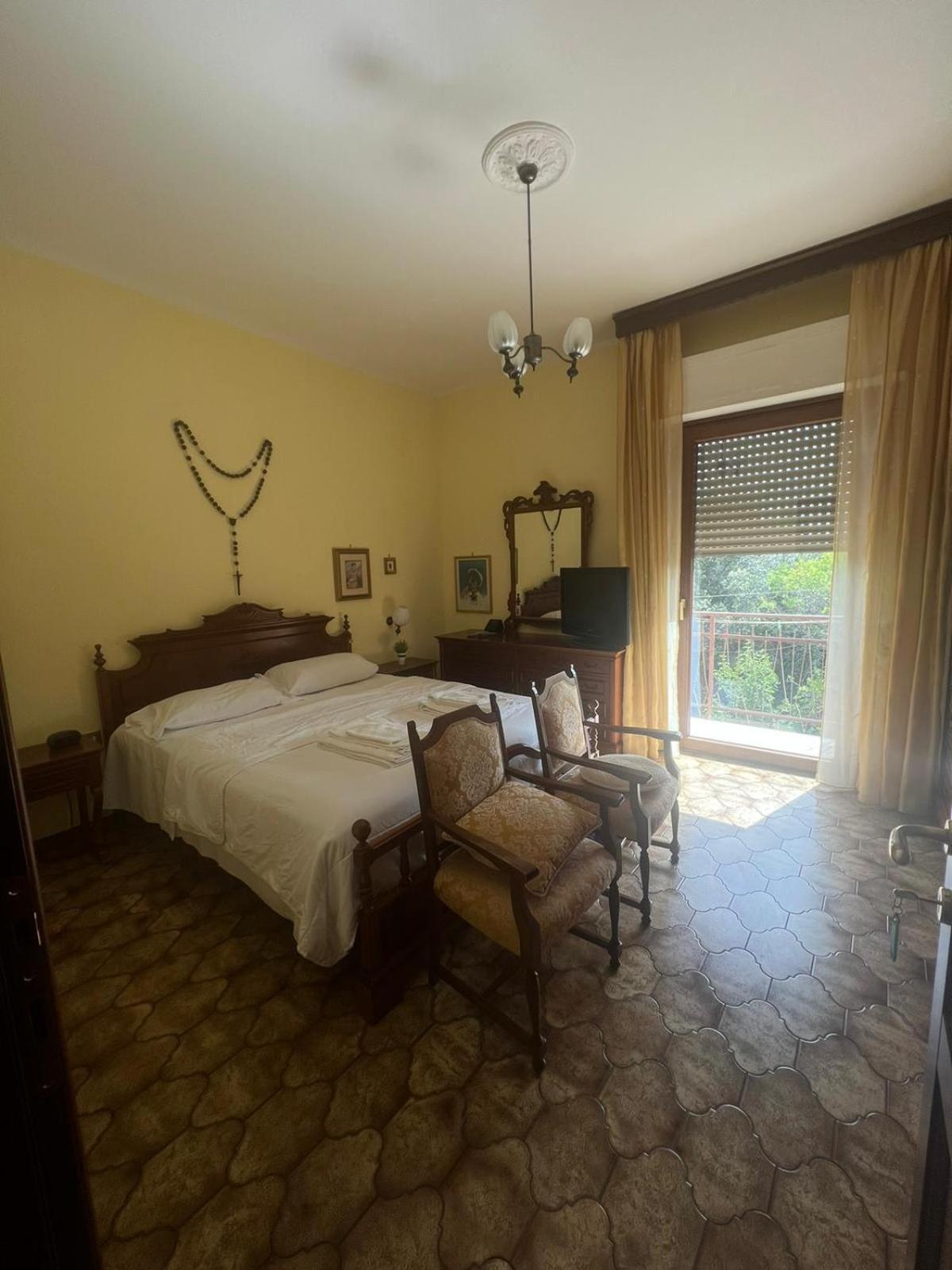 Affittacamere Da Elio E Renata Calvi dell' Umbria Exterior photo